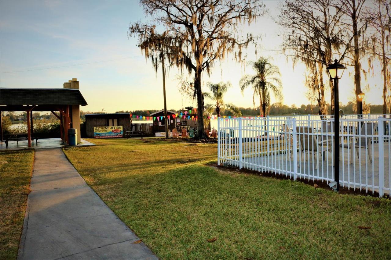 Howard Johnson By Wyndham Lake Front Park Киссимми Экстерьер фото
